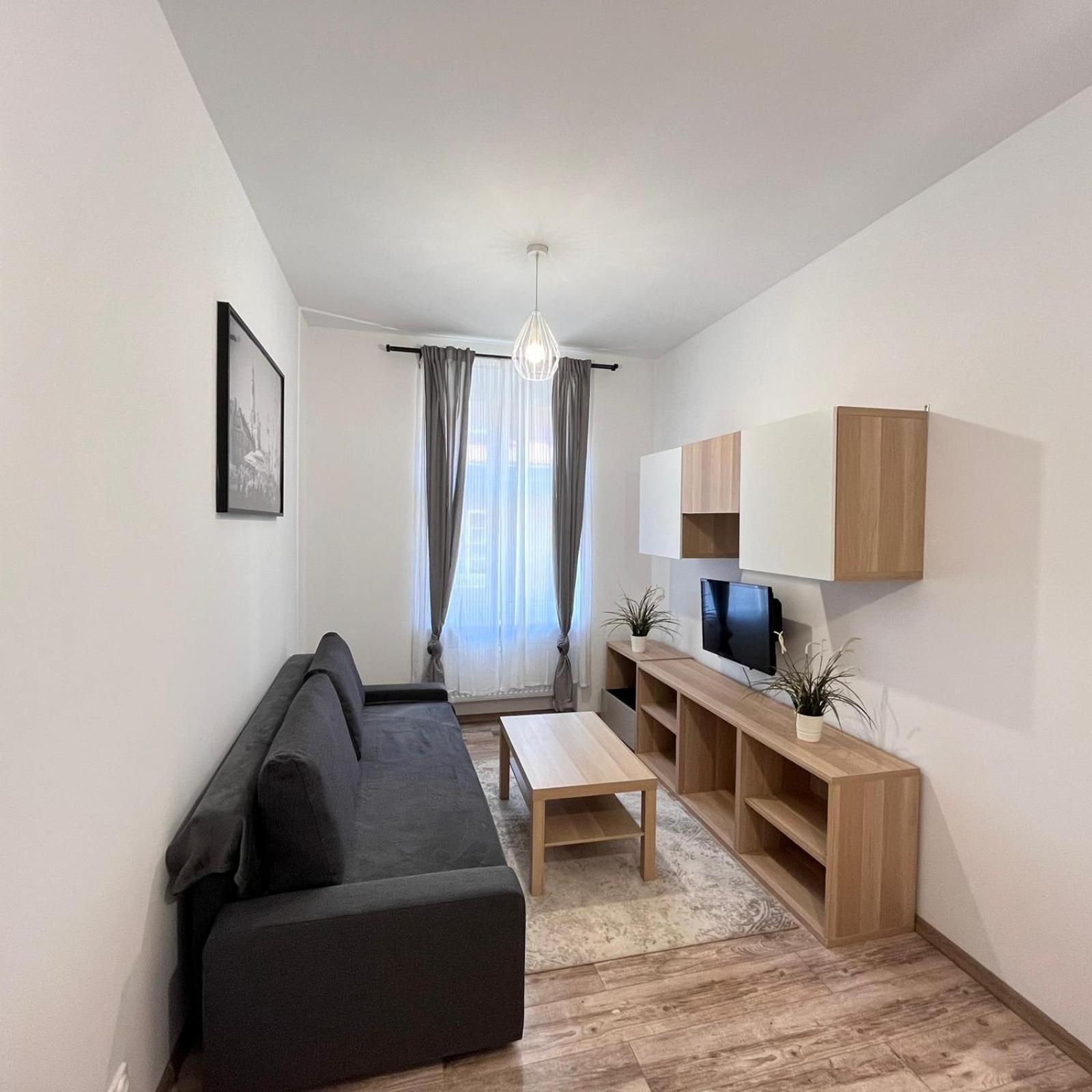 Stay99 Apartment