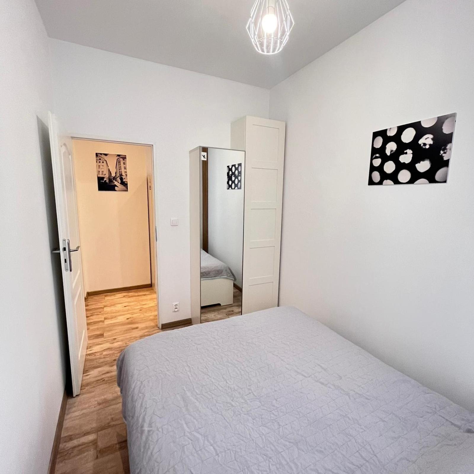 Stay99 Apartment *